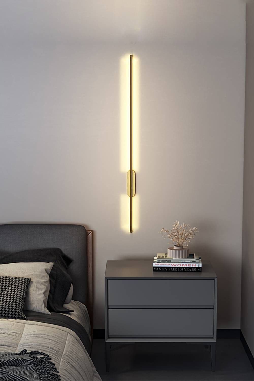 Living and Home Modern Aluminum Linear LED Wall Light in Gold