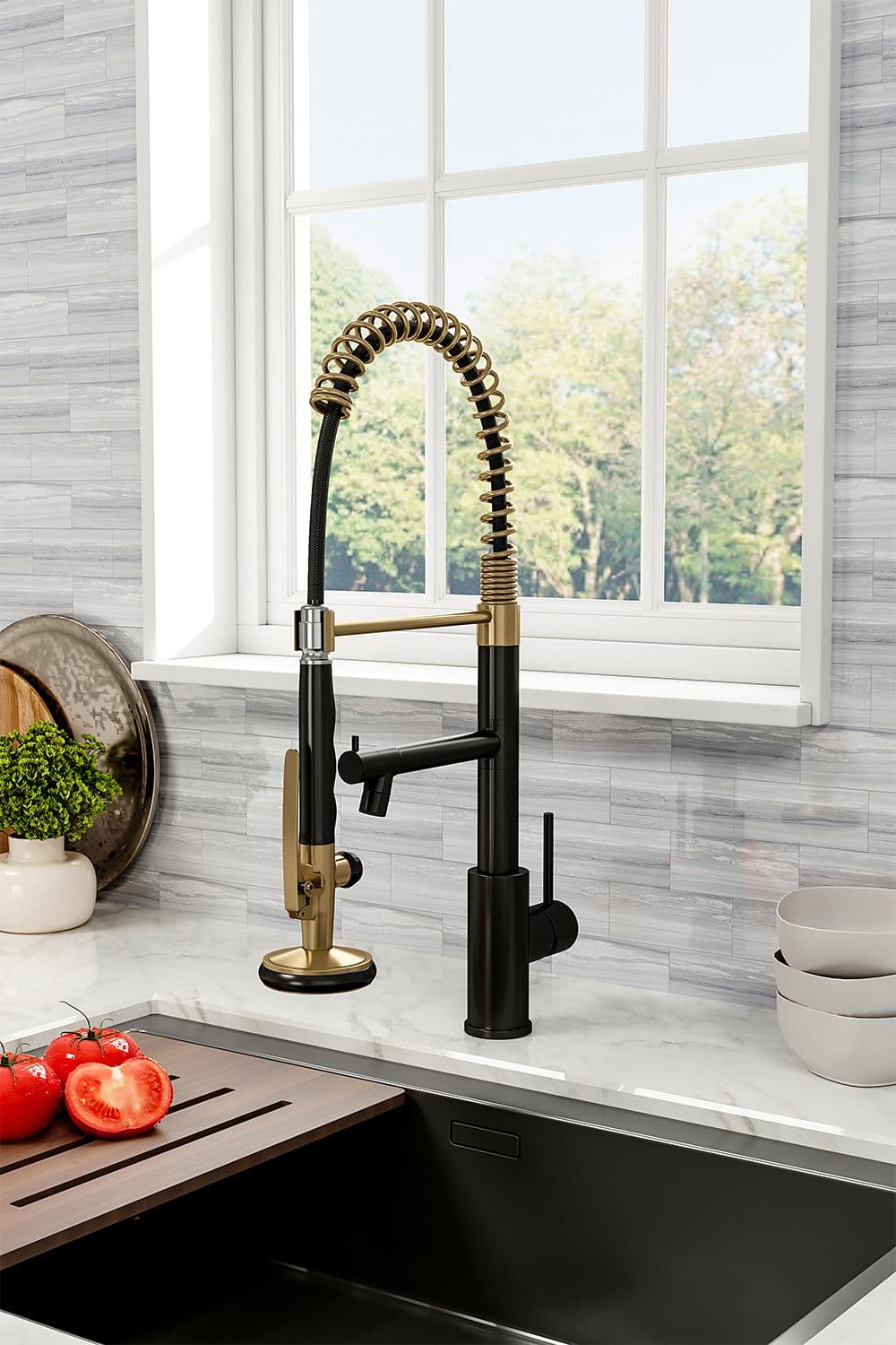 Living and Home Kitchen Swivel Faucet with Pulldown Sprayer and Pot Filler