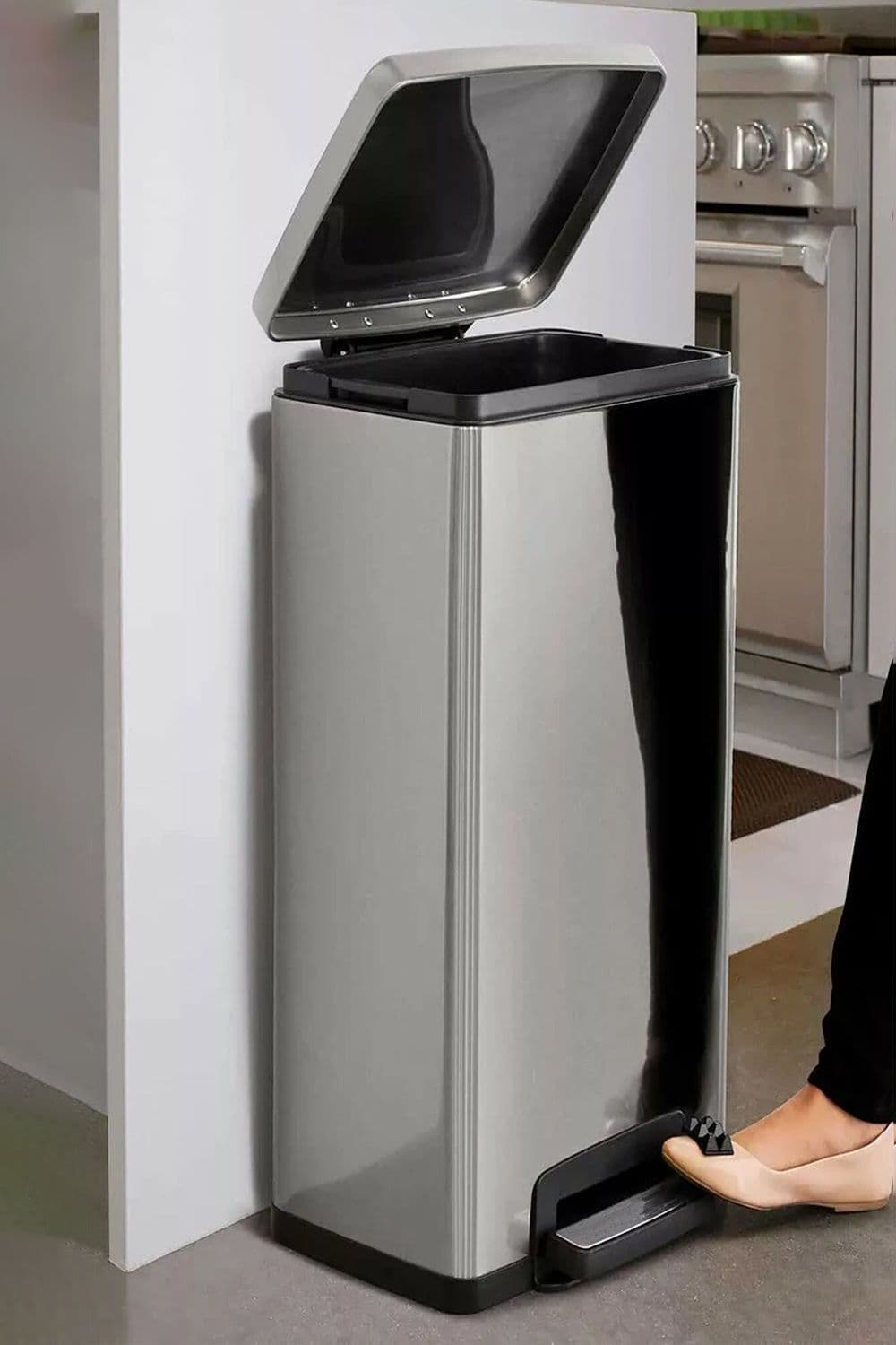 Living and Home 30L Stainless Steel Pedal Dustbin Step Open Trash Can Waste Bin in Metallic Silver