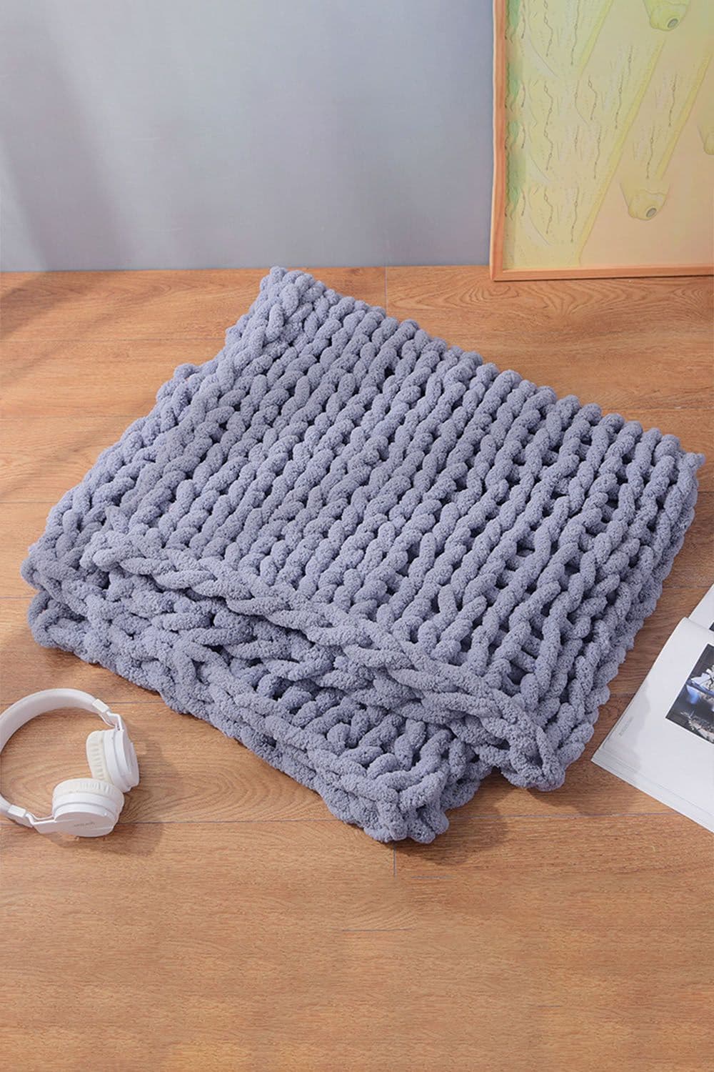 60cm L x 60cm W Hand-Woven Chenille Throw Blanket