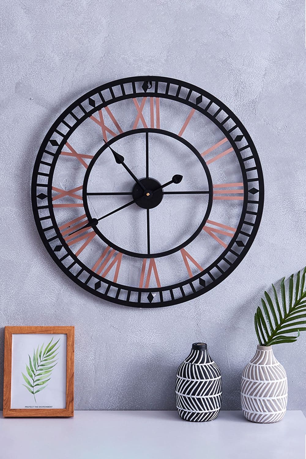 80cm Dia Metal Frame Decorative Clock Roman Numeral Skeleton Wall Clock