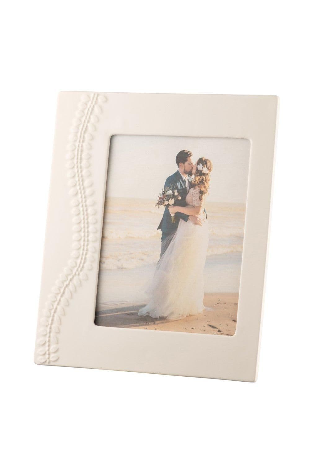 Petal 8x10 Frame