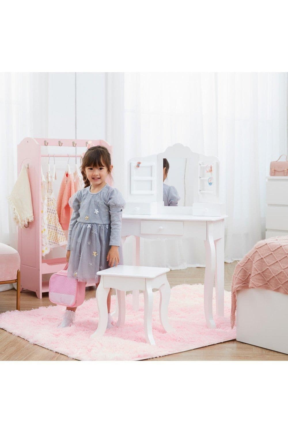 Fantasy Fields Vanity set