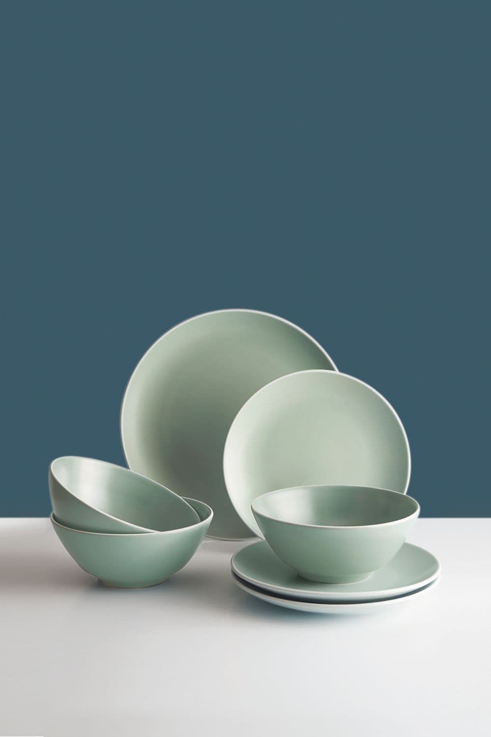 'Classic' Collection 12 Piece Dinner Set