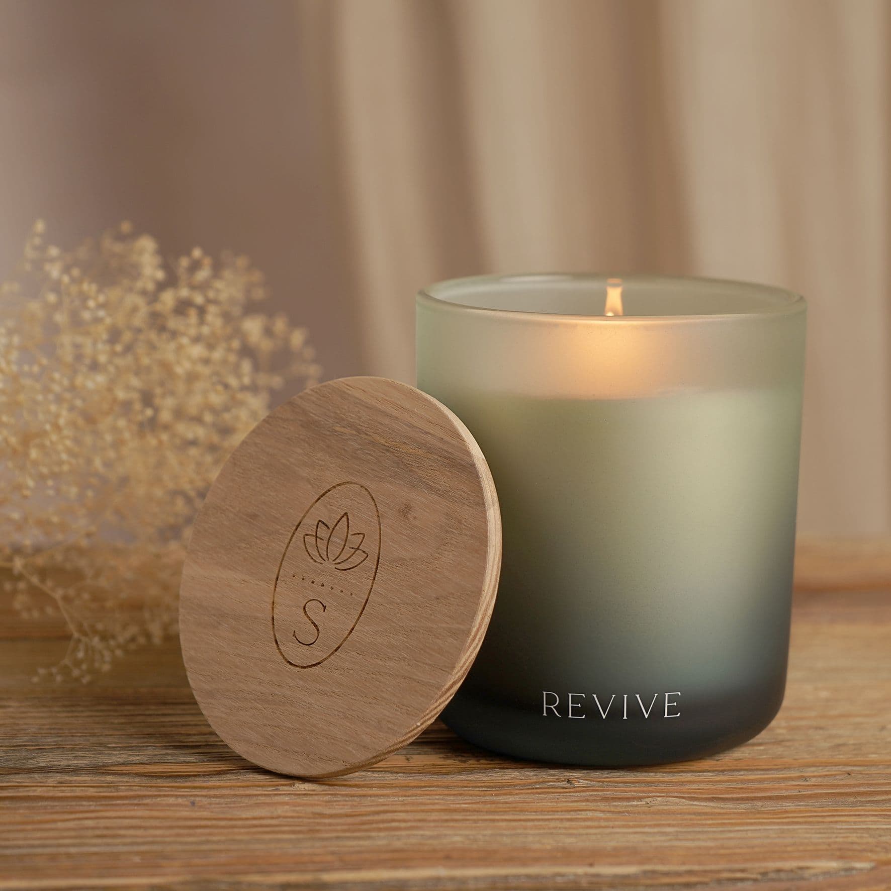 Revive Candle Blossom Jasmine & Saffron