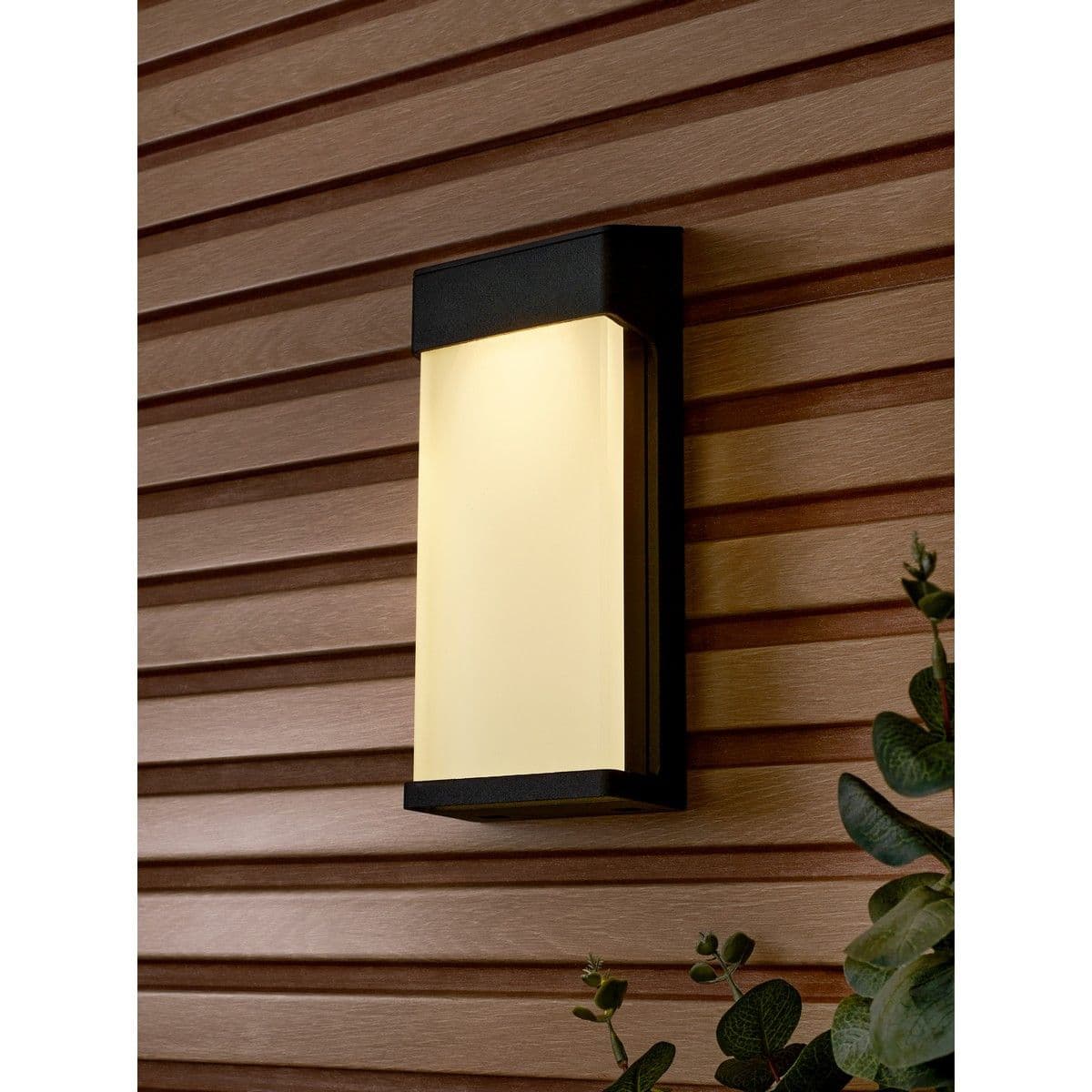 Gunay Outdoor Solar Wall Light