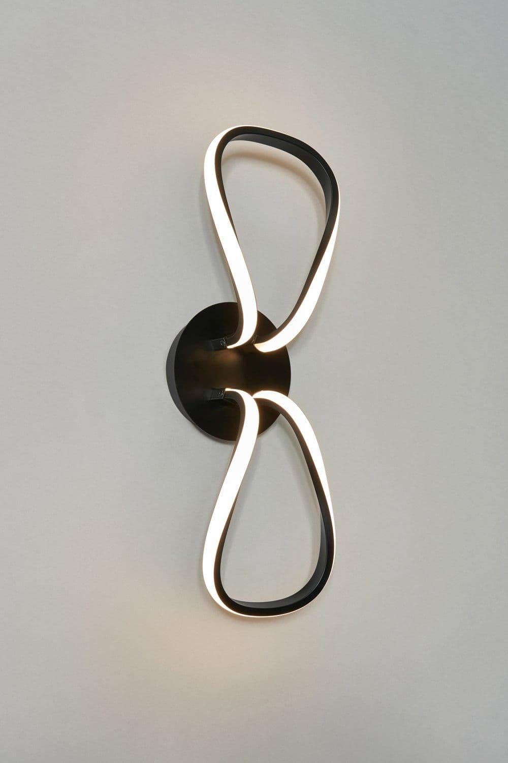 Alvar Wall Light