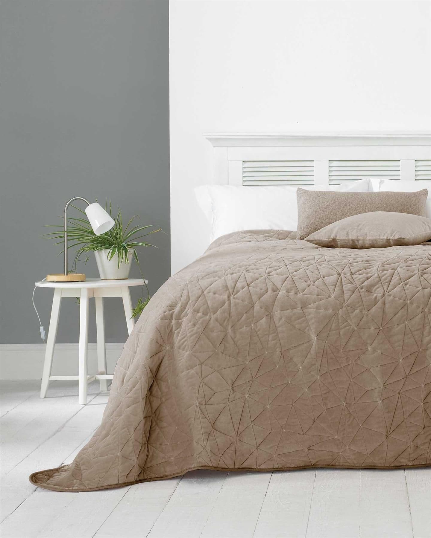 Alexin Bedspread