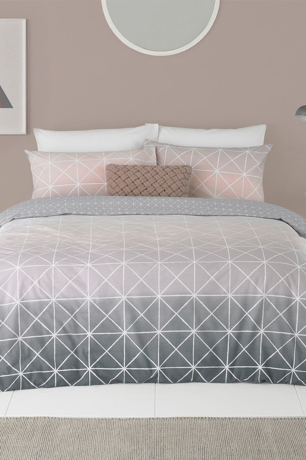 Spectrum Geometric Gradient Reversible Duvet Cover Set