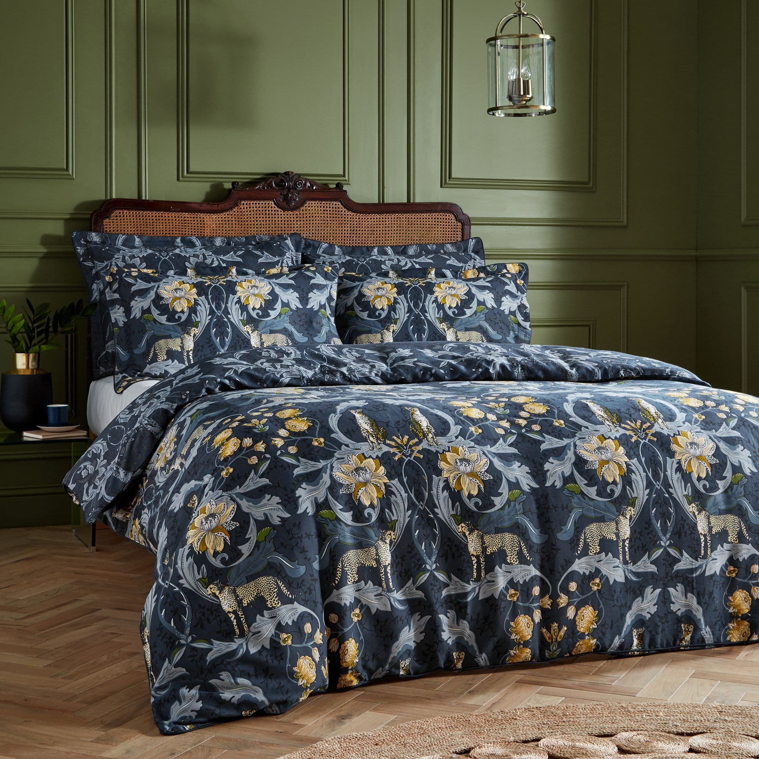 Nouvilla Cotton Sateen Duvet Cover Set