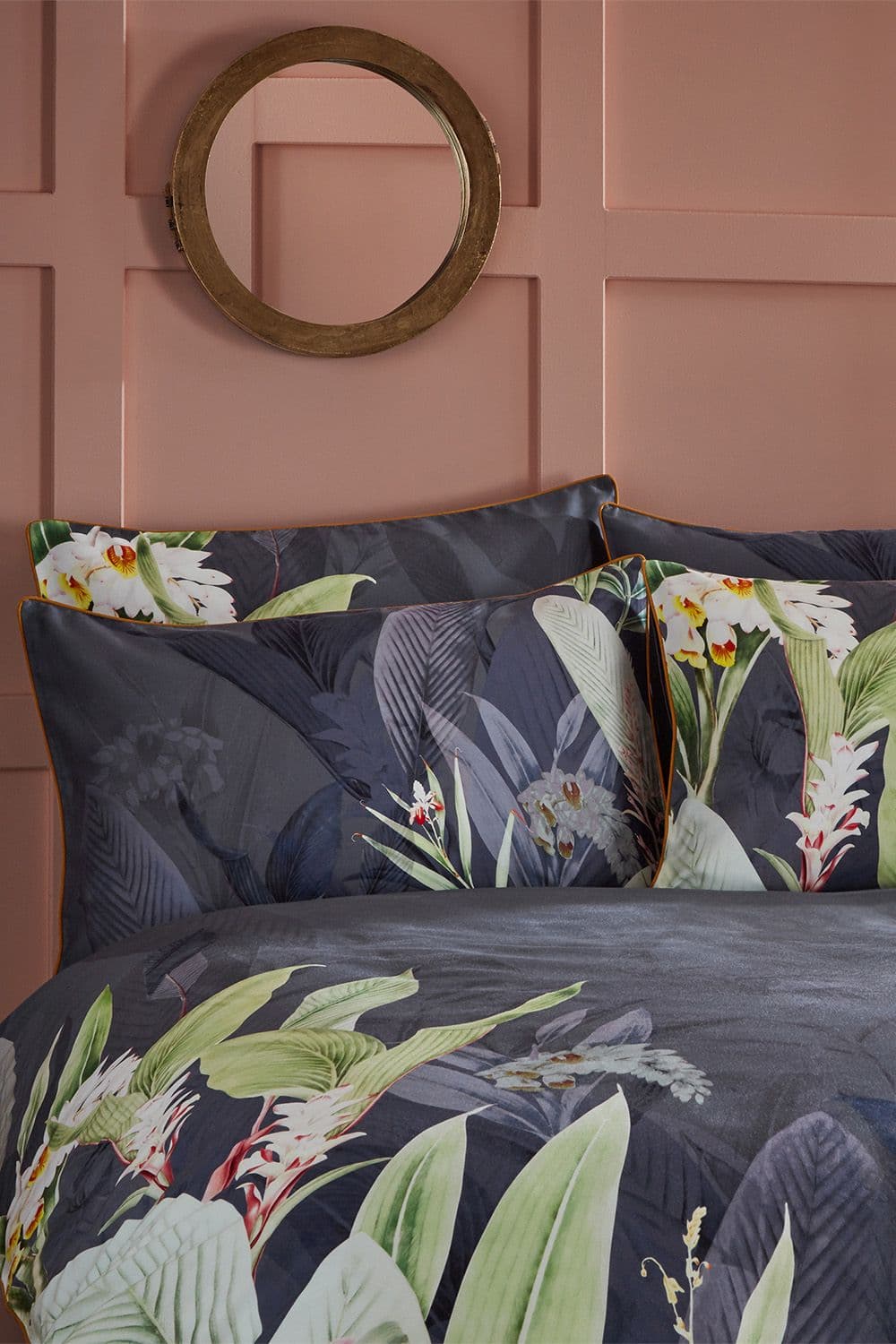 Artemis 200 Thread Count Botanical Piped Pillowcases