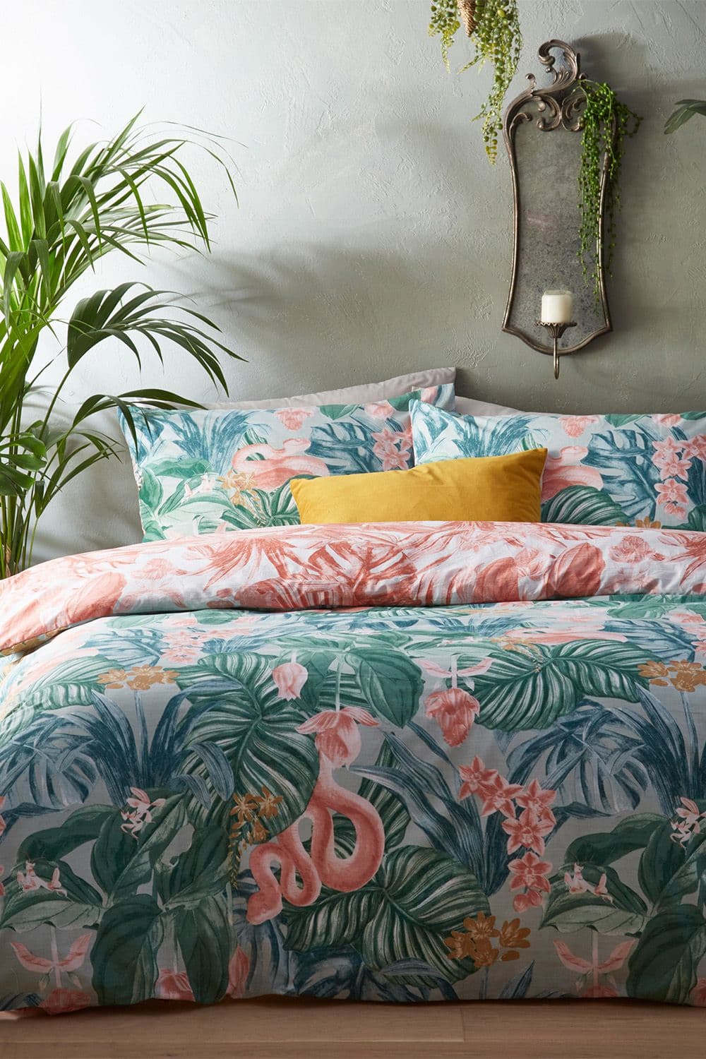 Medinilla Tropical Reversible Duvet Cover Set
