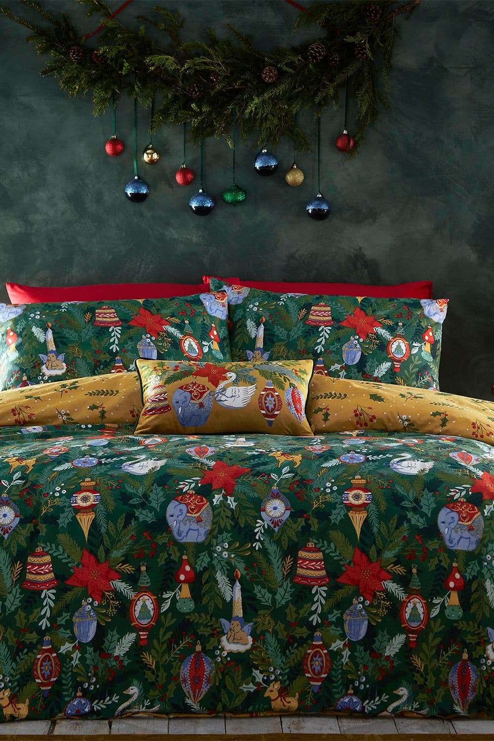 Deck The Halls Christmas Reversible Duvet Cover Set