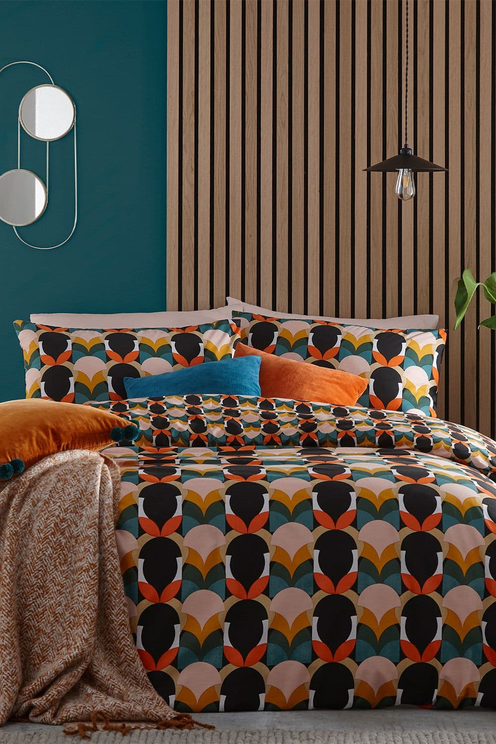 Raeya Art Deco Reversible Duvet Cover Set