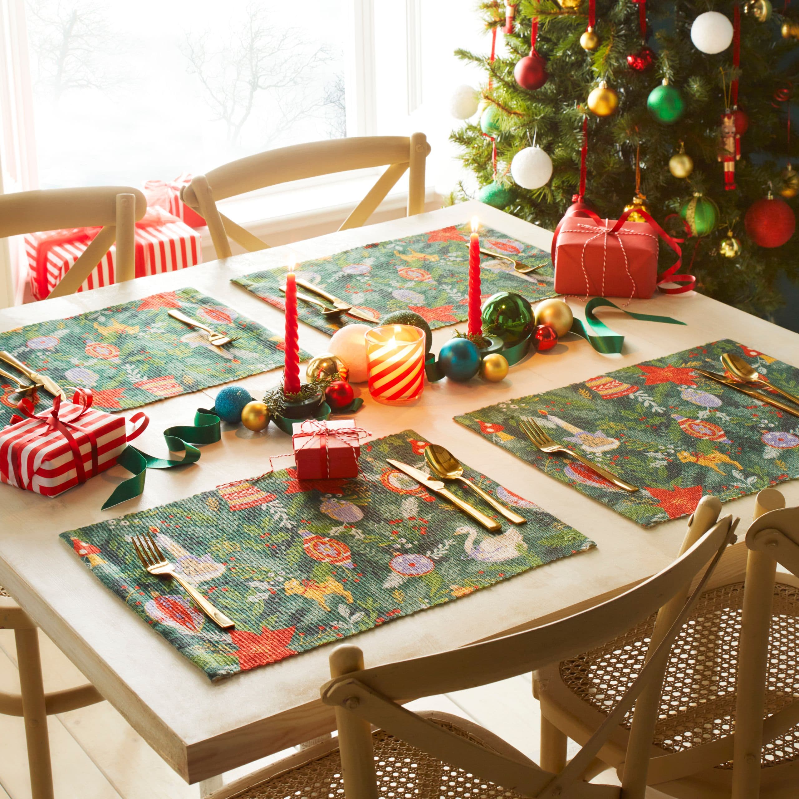 Deck The Halls Washable Set of 4 Festive Placemats