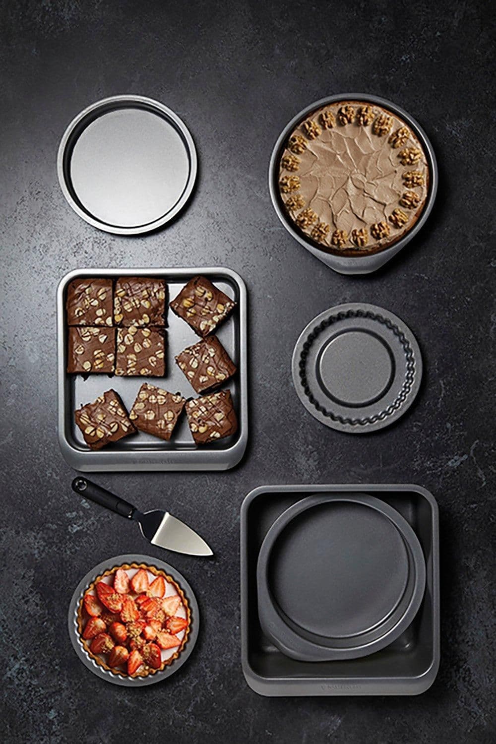 Smart Space Stacking Seven Piece Non Stick Roasting Baking & Pastry Set