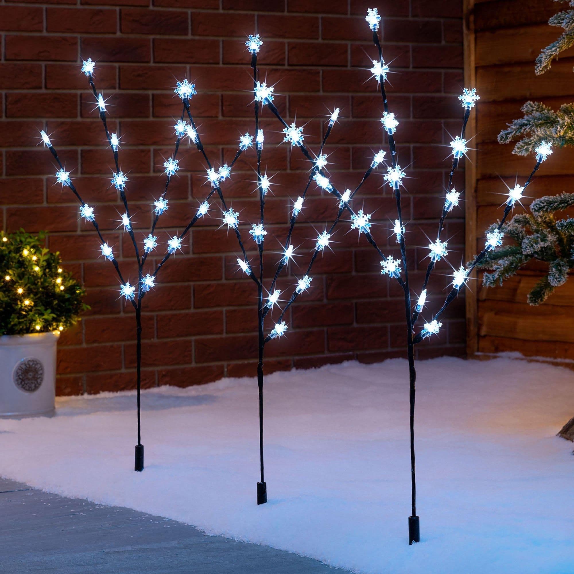 Christmas Snowflake Path Lights Flashing LED Battery Operated 3 x 84cm