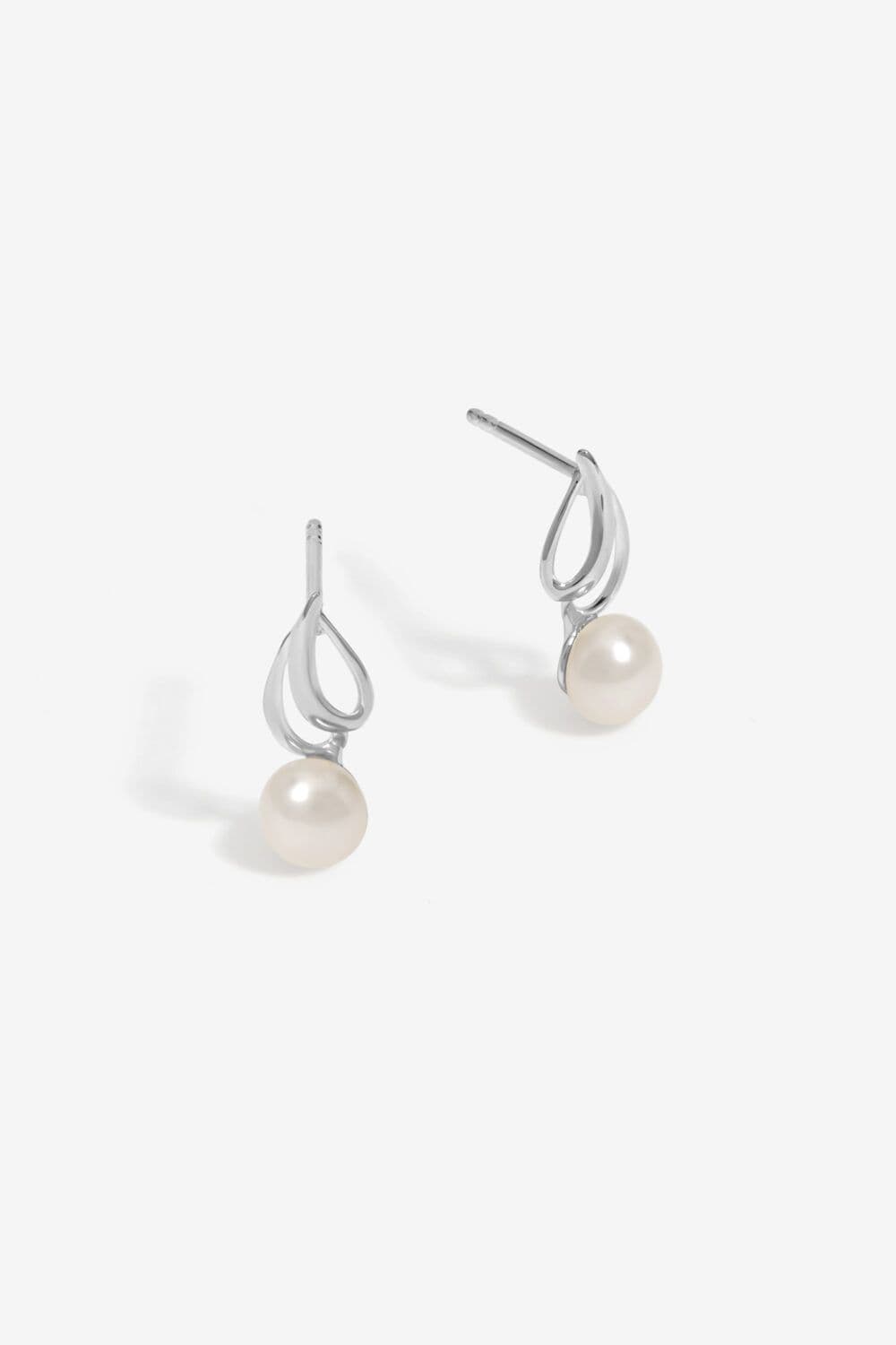 Sterling 925 Polished Pearl Swirl Earrings
