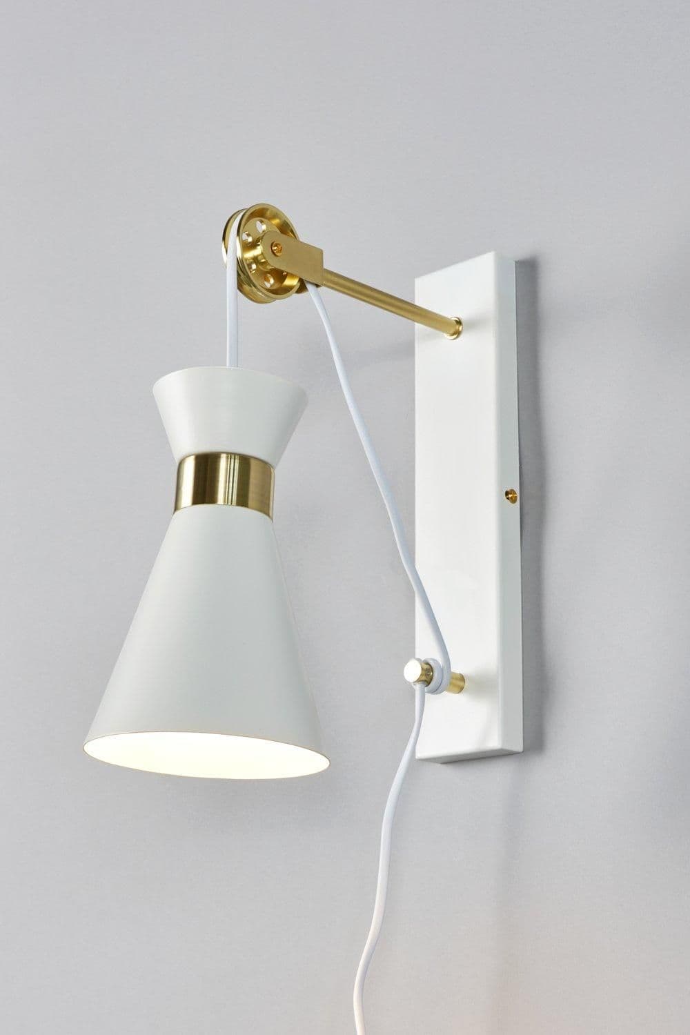 Olson Wall Light