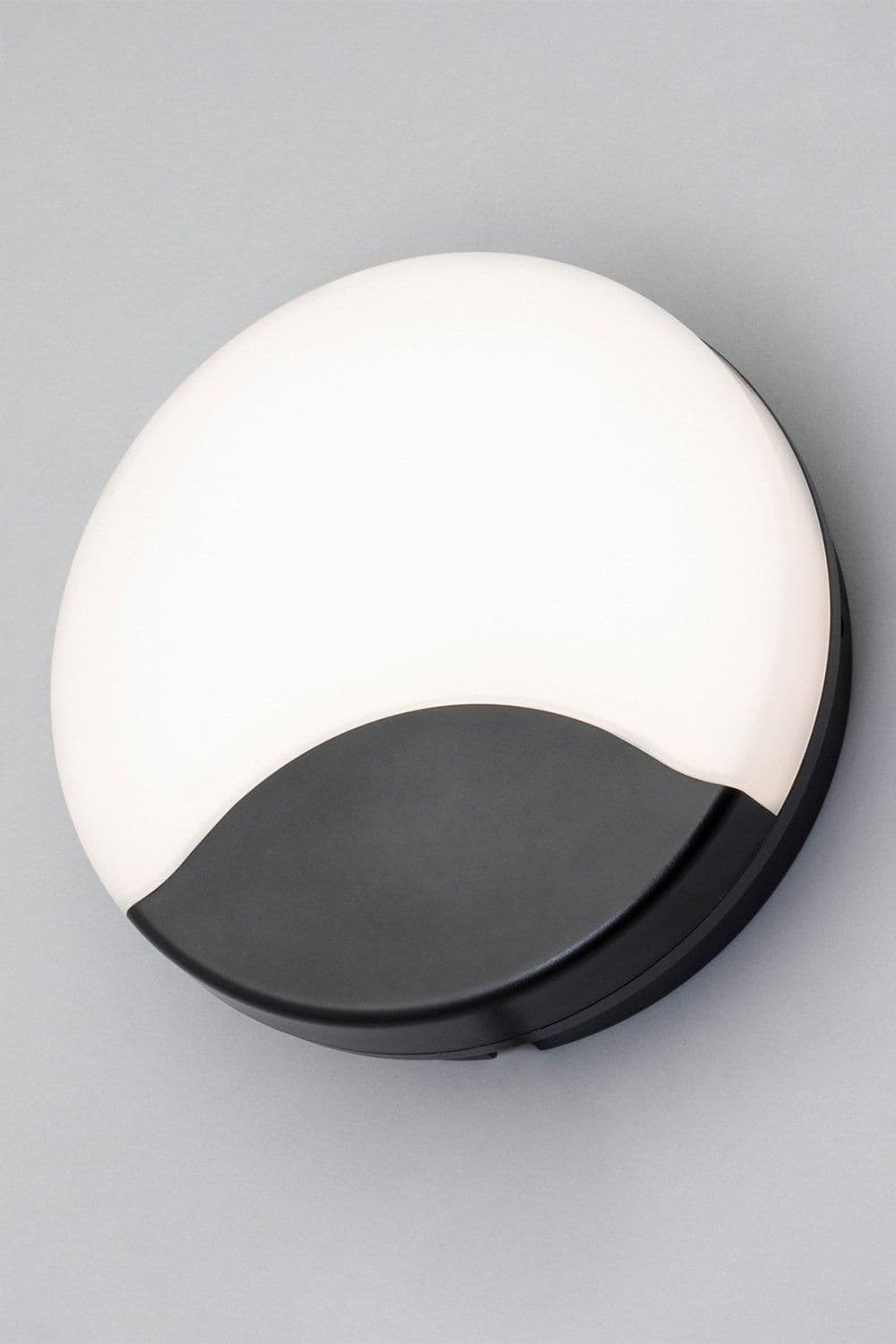 Swona Round Outdoor Wall Light