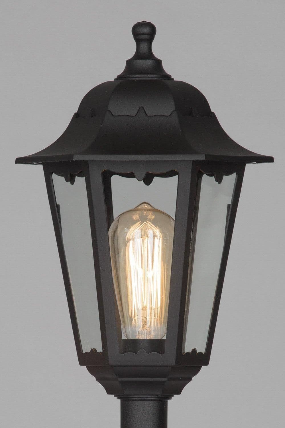 Ferris Outdoor Pedestal Light