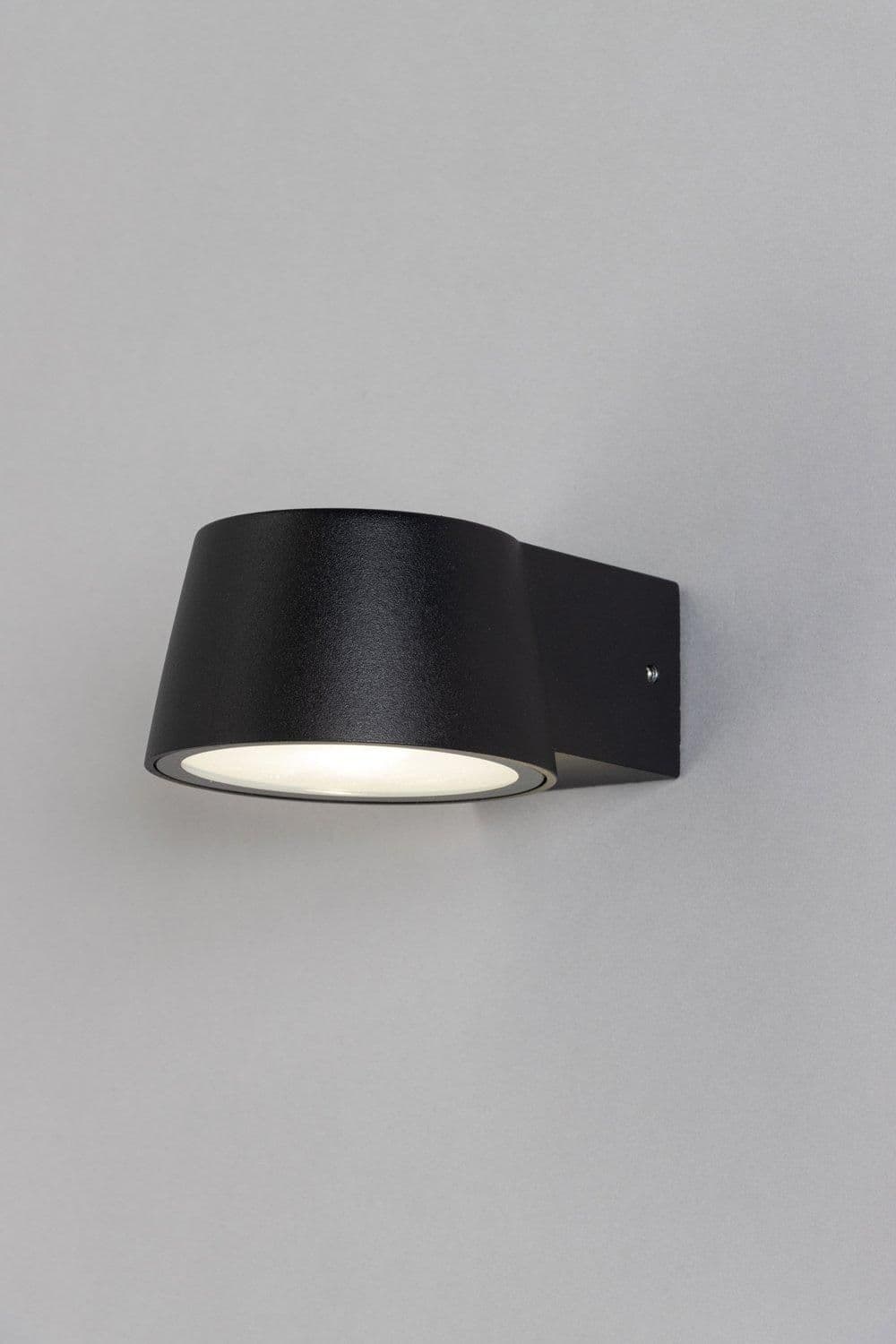Silas Outdoor Wall Light