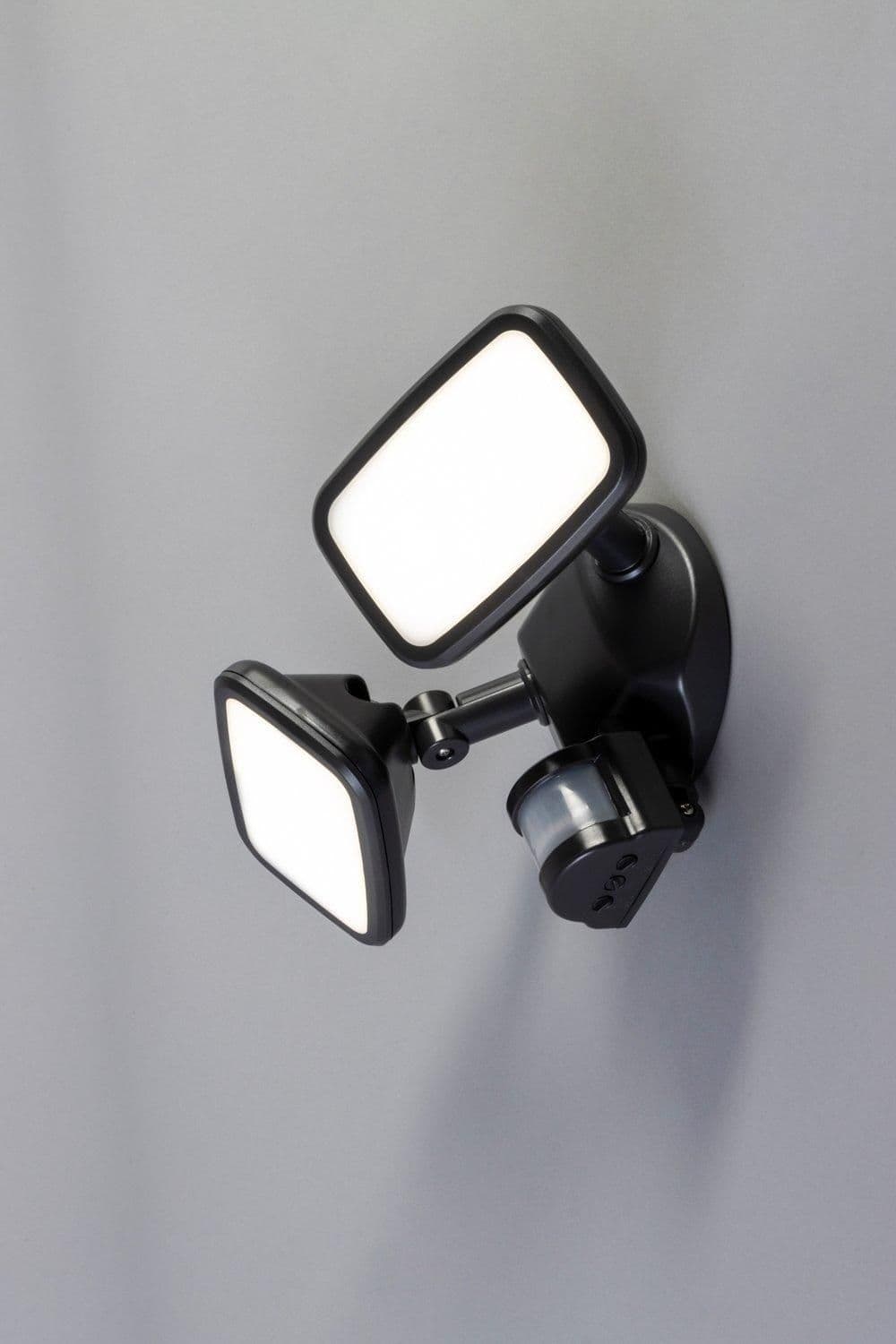 Twin Wilson Outdoor Flood Light Sensor