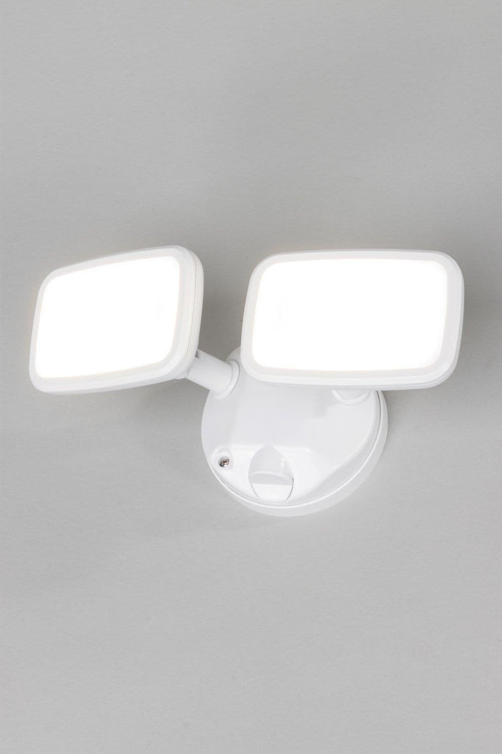 Twin Wilson Outdoor Flood Light