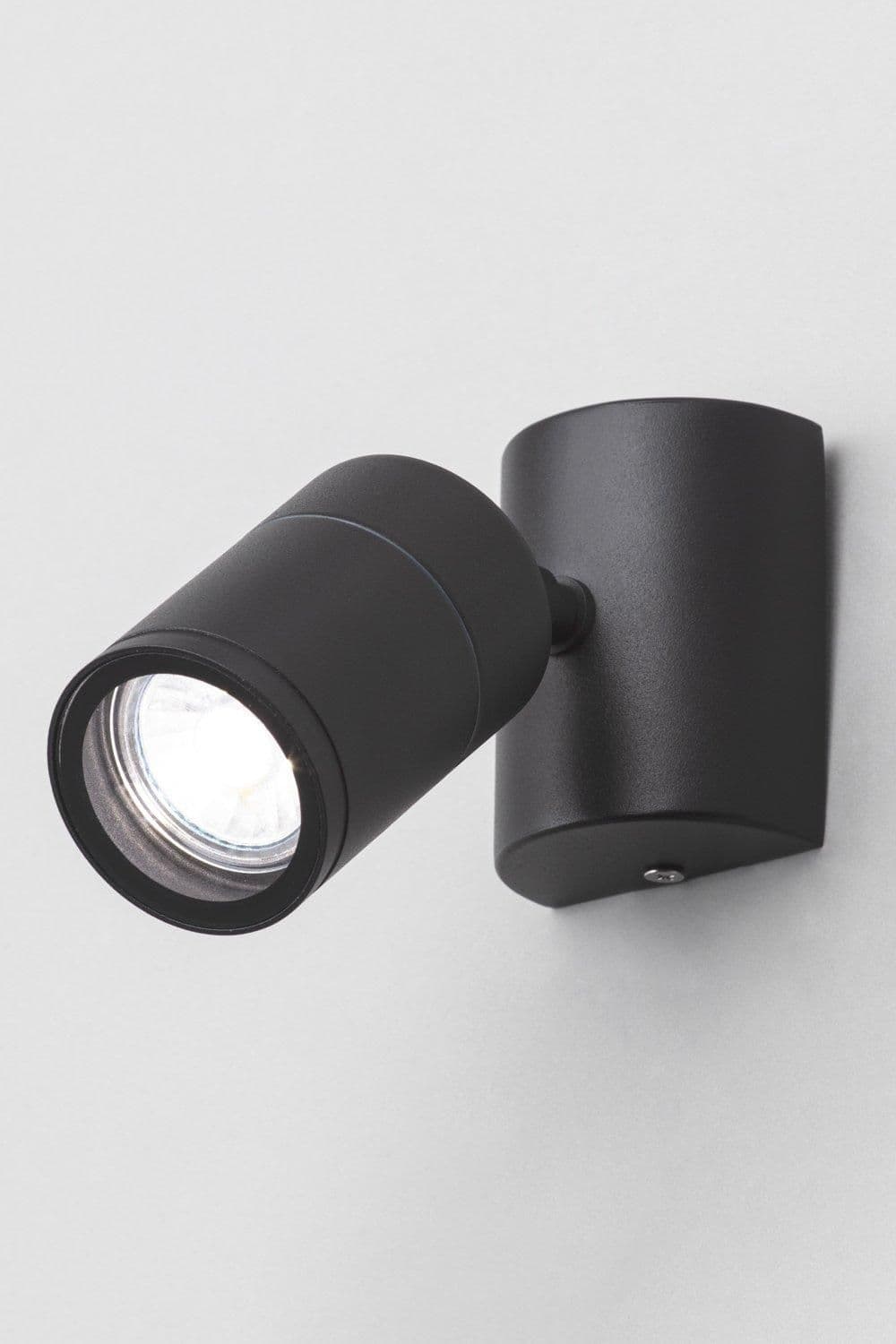 Delting Outdoor Wall Light