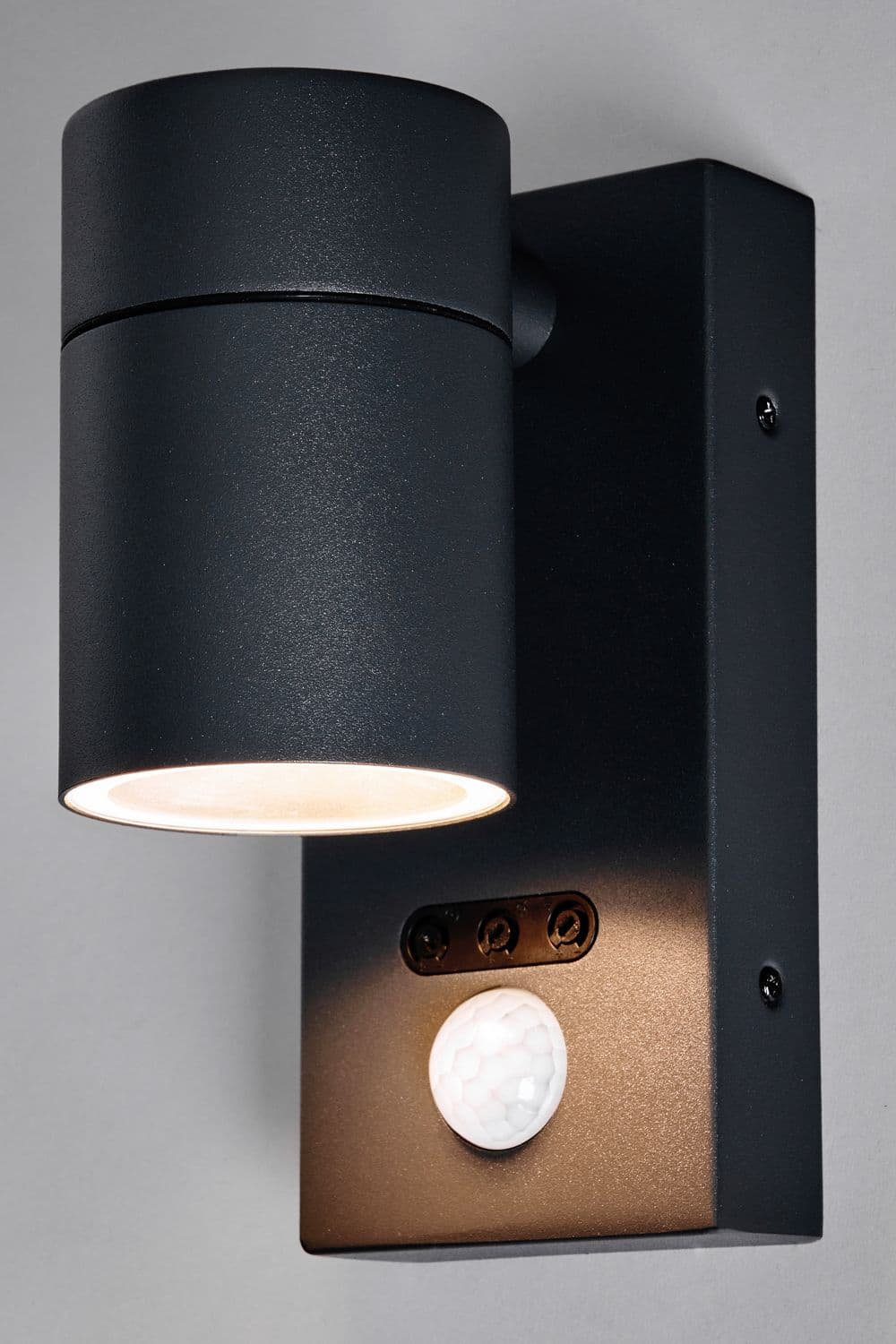 Jared Outdoor Up or Down Wall Light Sensor