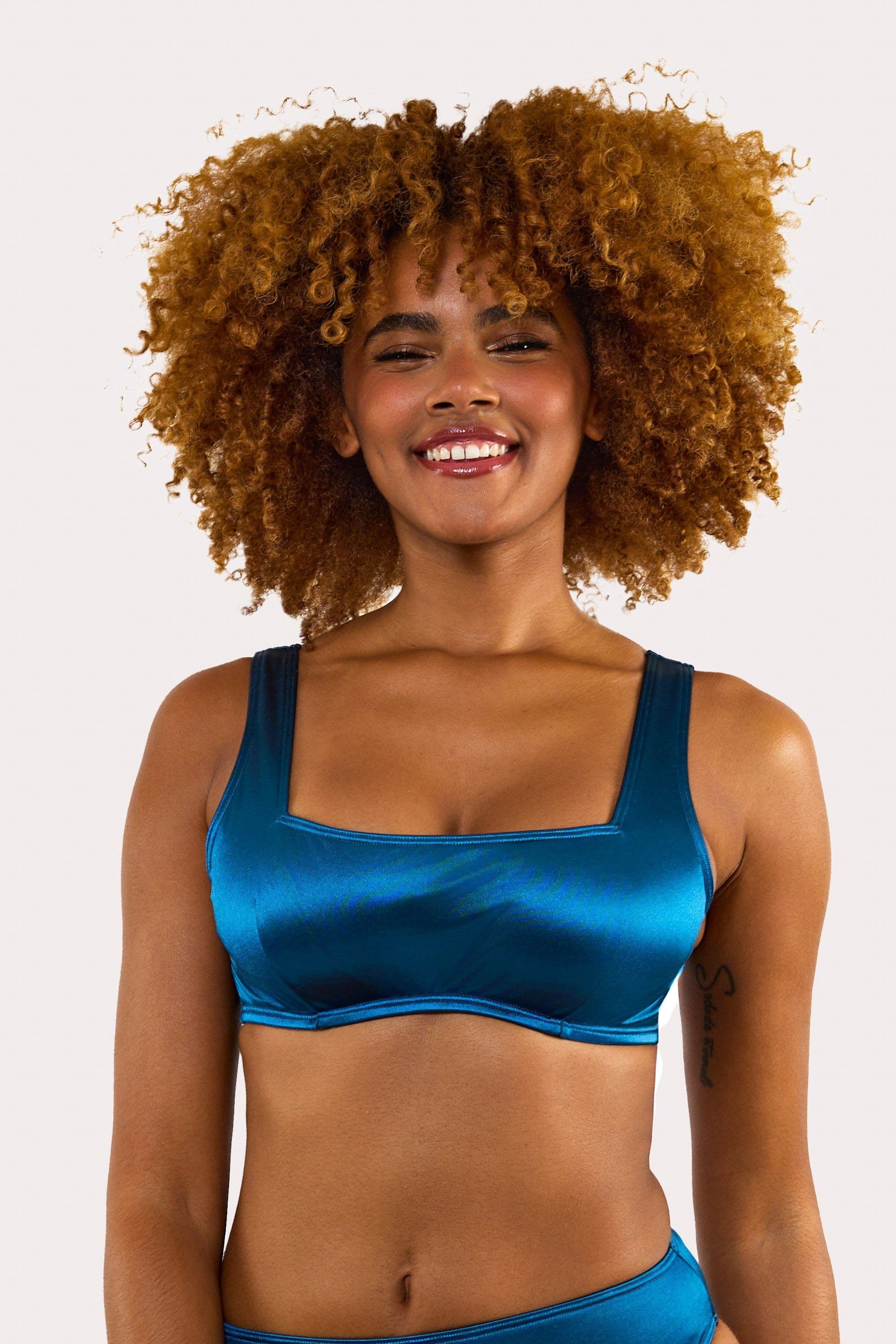 & Kylie Fuller Bust Square Neck Crop Top