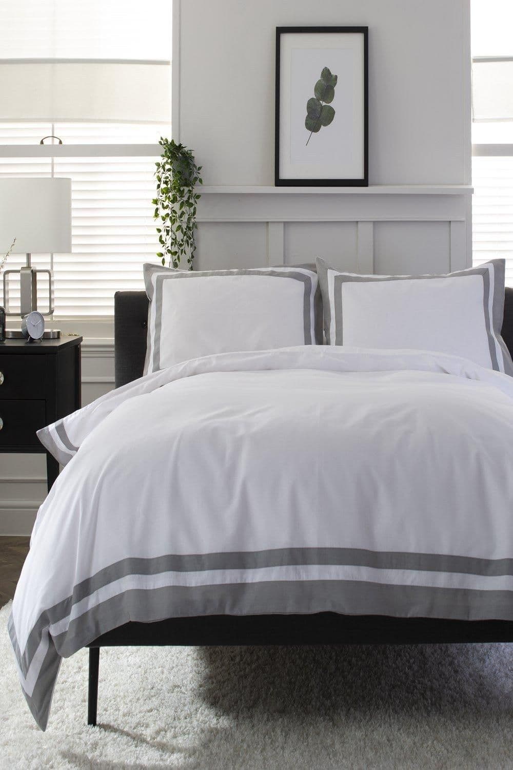 Hotel California Cotton Reversible Duvet Cover Set