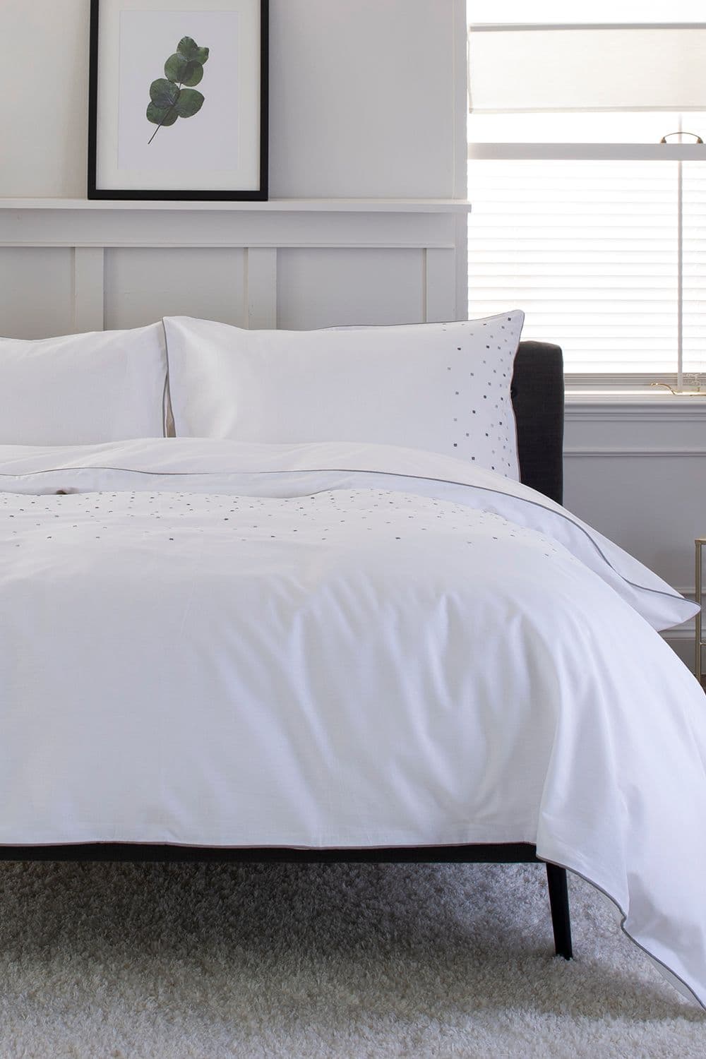 Squares Embroidered Cotton Bedlinen Duvet set
