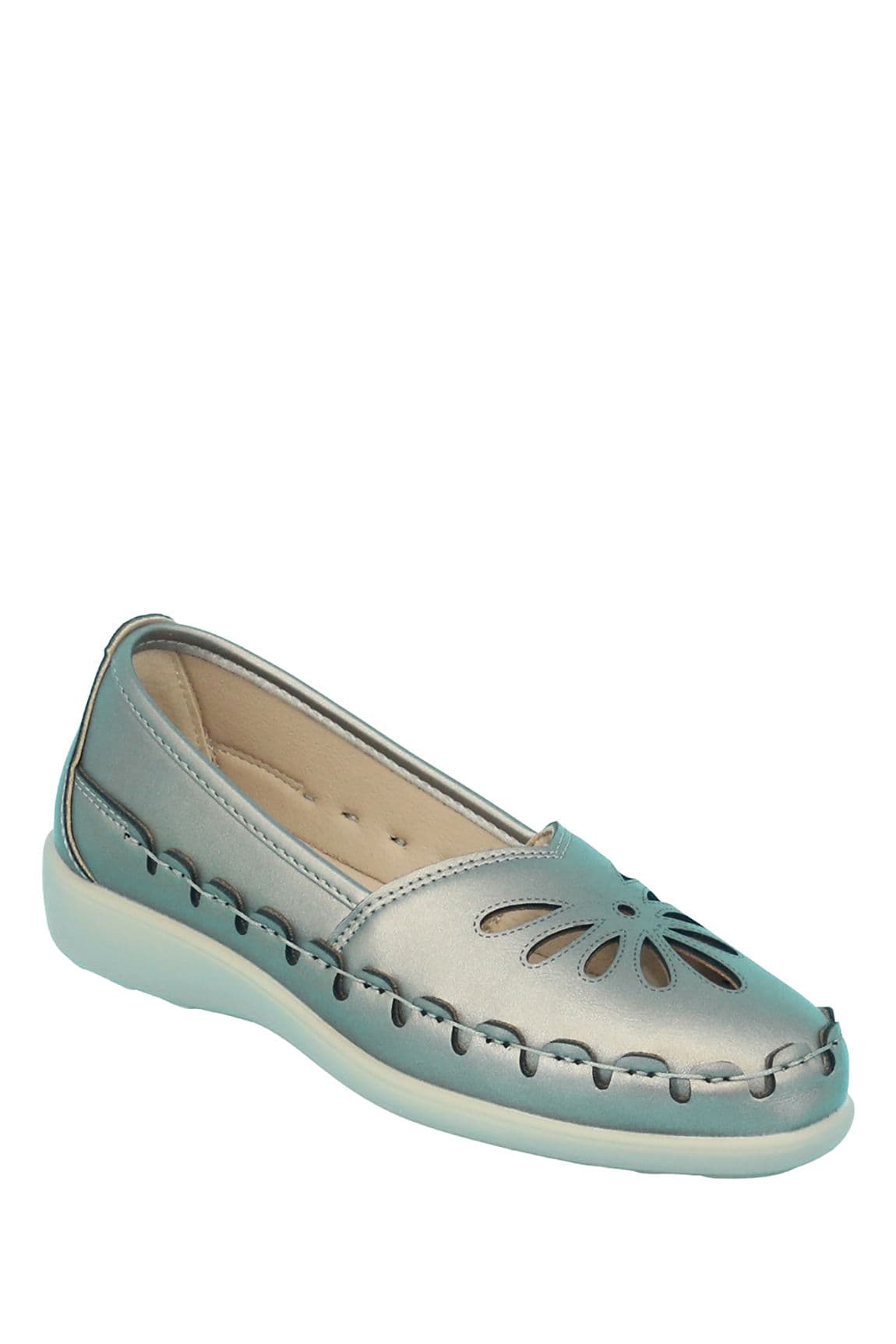 Chums Women's Wide Fit Slip On Cut Out Shoe in Silver | Size: 6
