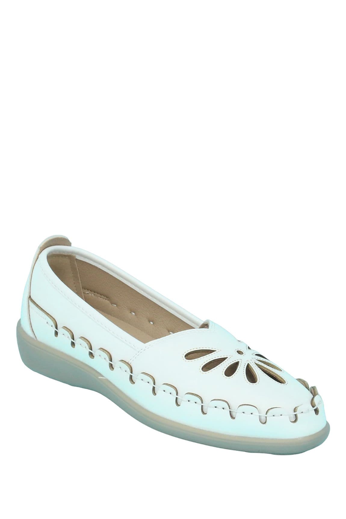 Chums Women's Wide Fit Slip On Cut Out Shoe in White | Size: 7