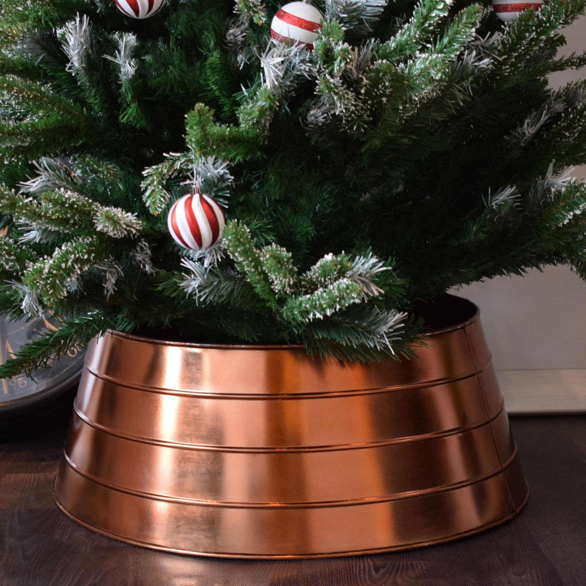 Metal Christmas Tree Skirt H26cm W67cm