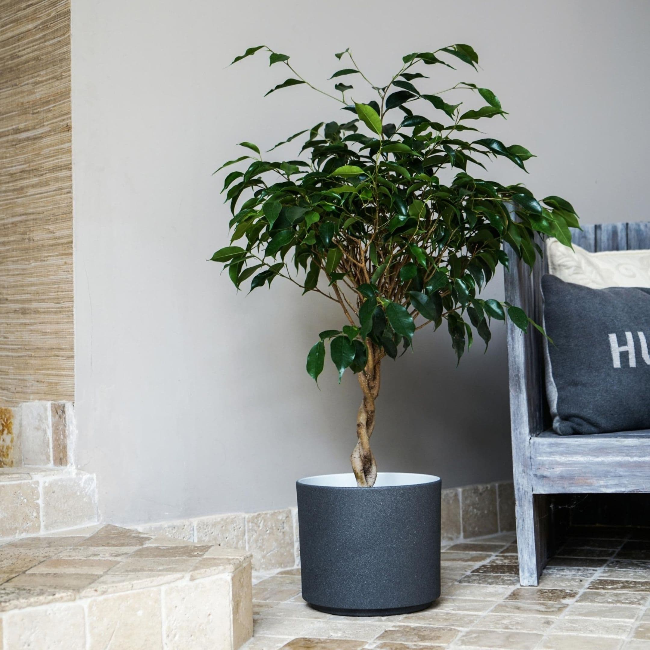Leon Granite Planter H27cm x D32cm