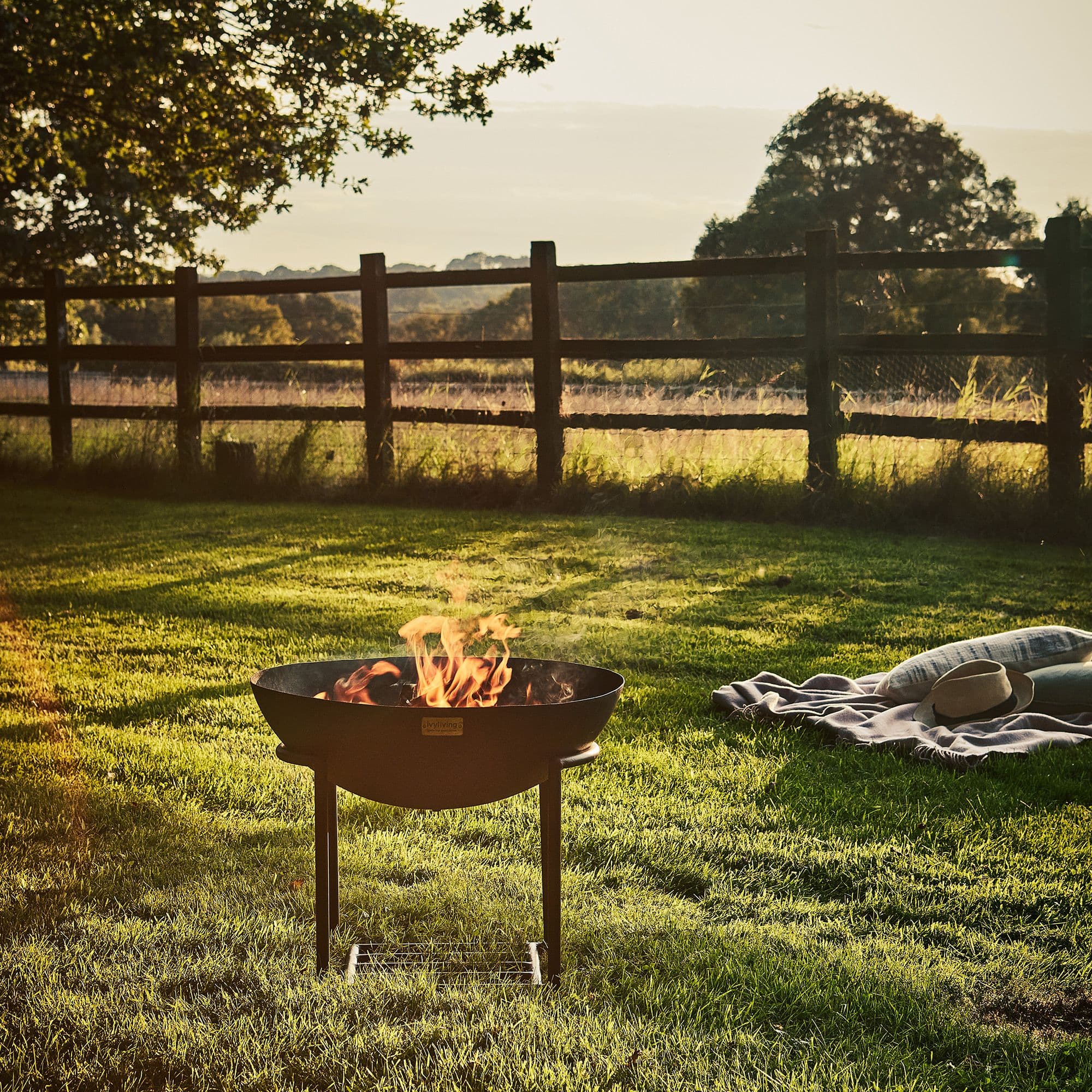 Outdoor Cast Iron Fire Pit Iron H49cm W80cm