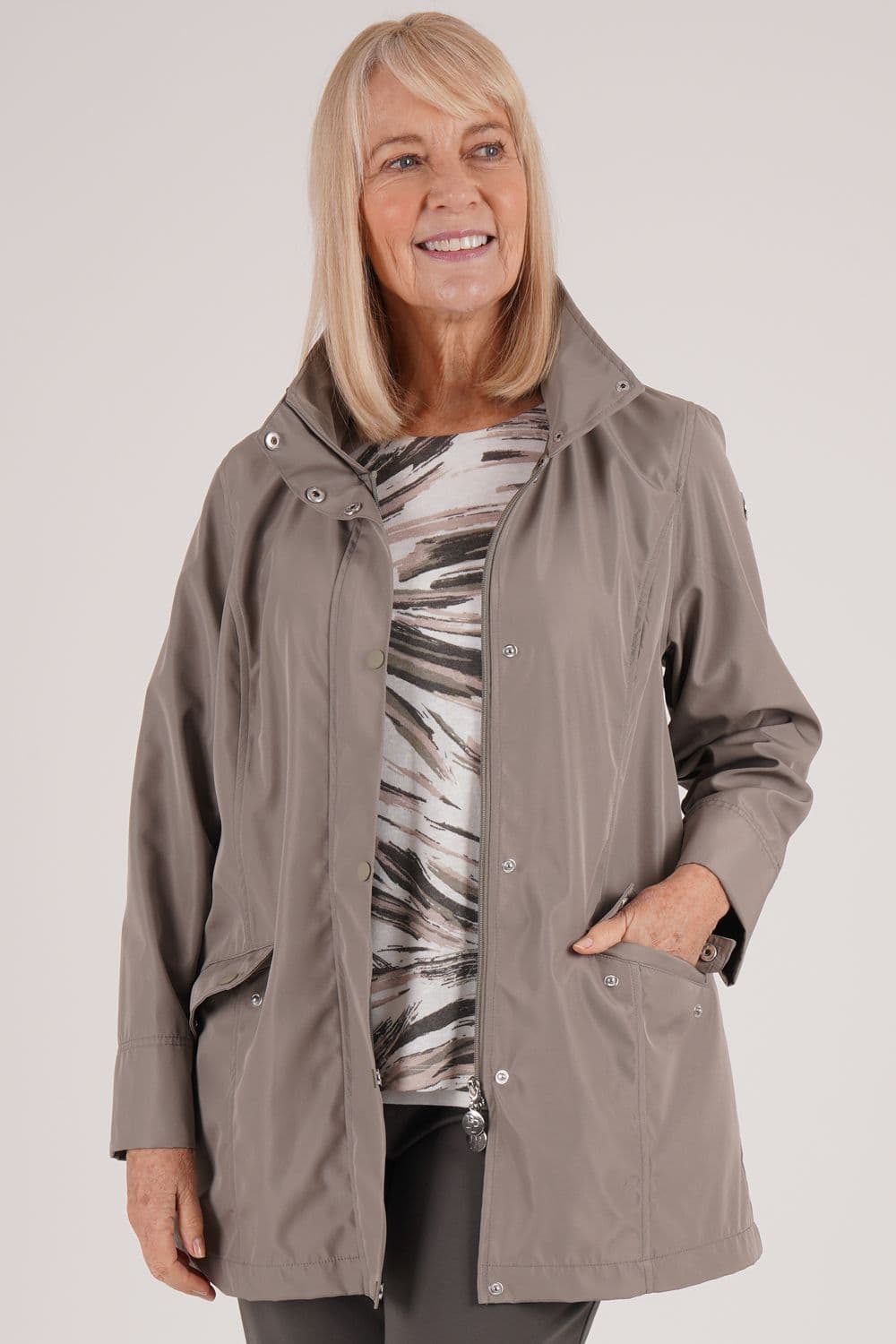 Penny Plain Women's Raincoat in Green | Size: 18-20