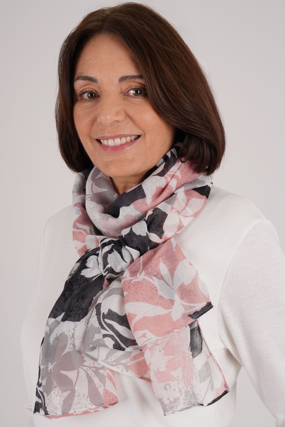 Penny Plain Women's Abstract Print Scarf in Green