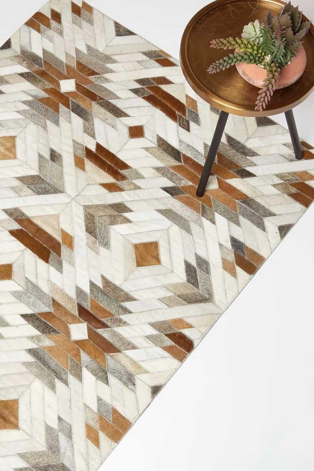 Cream & Geometric Leather Rug 90 x 150 cm