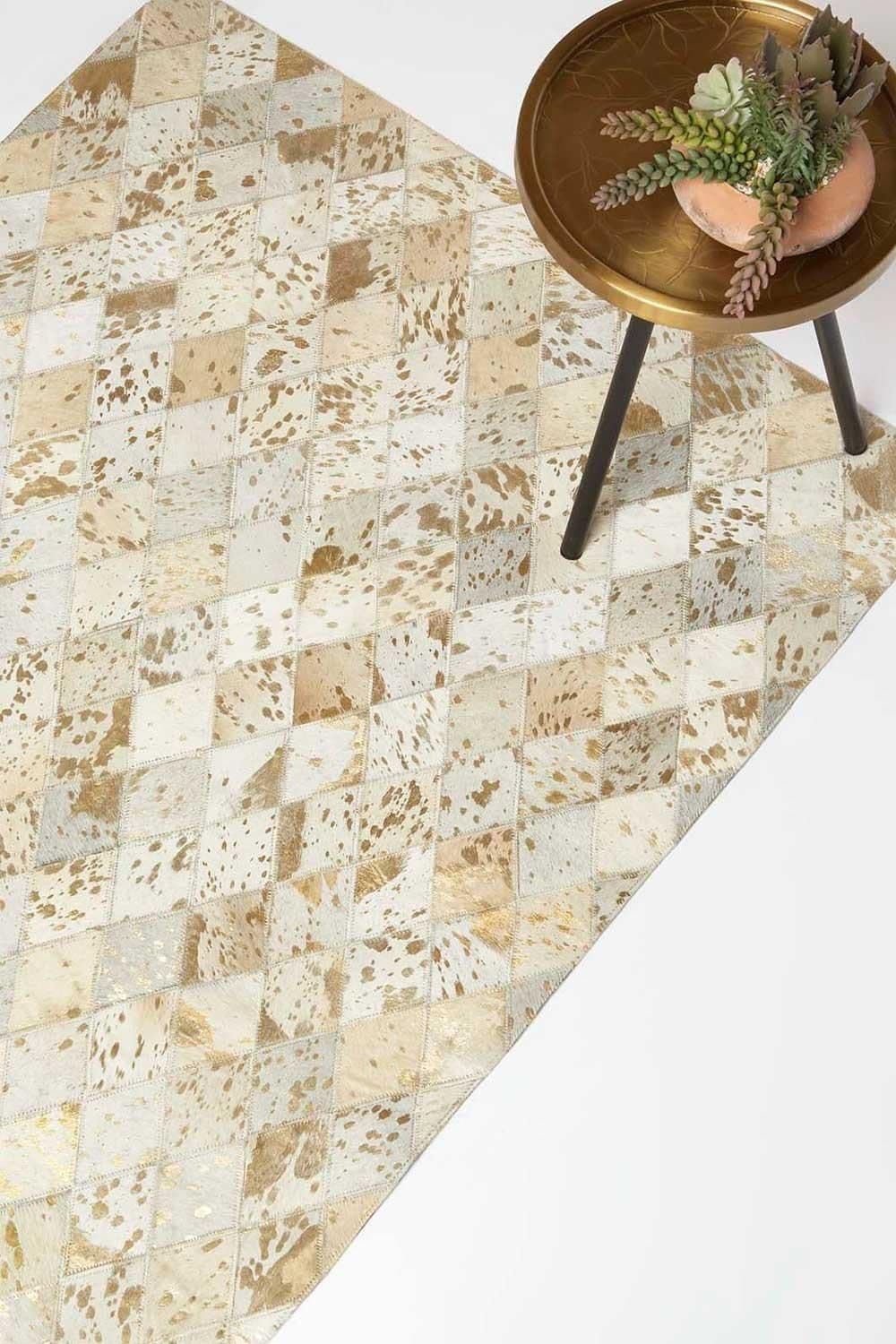 Gold & Geometric Diamond Leather Rug 90 x 150 cm