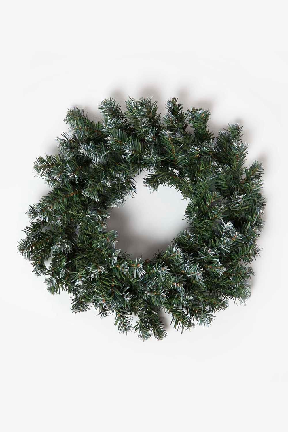 Snow Dusted Christmas Wreath 18 Inches