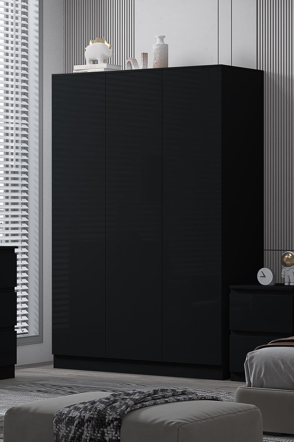 Large Triple 3 Door High Gloss Wardrobe