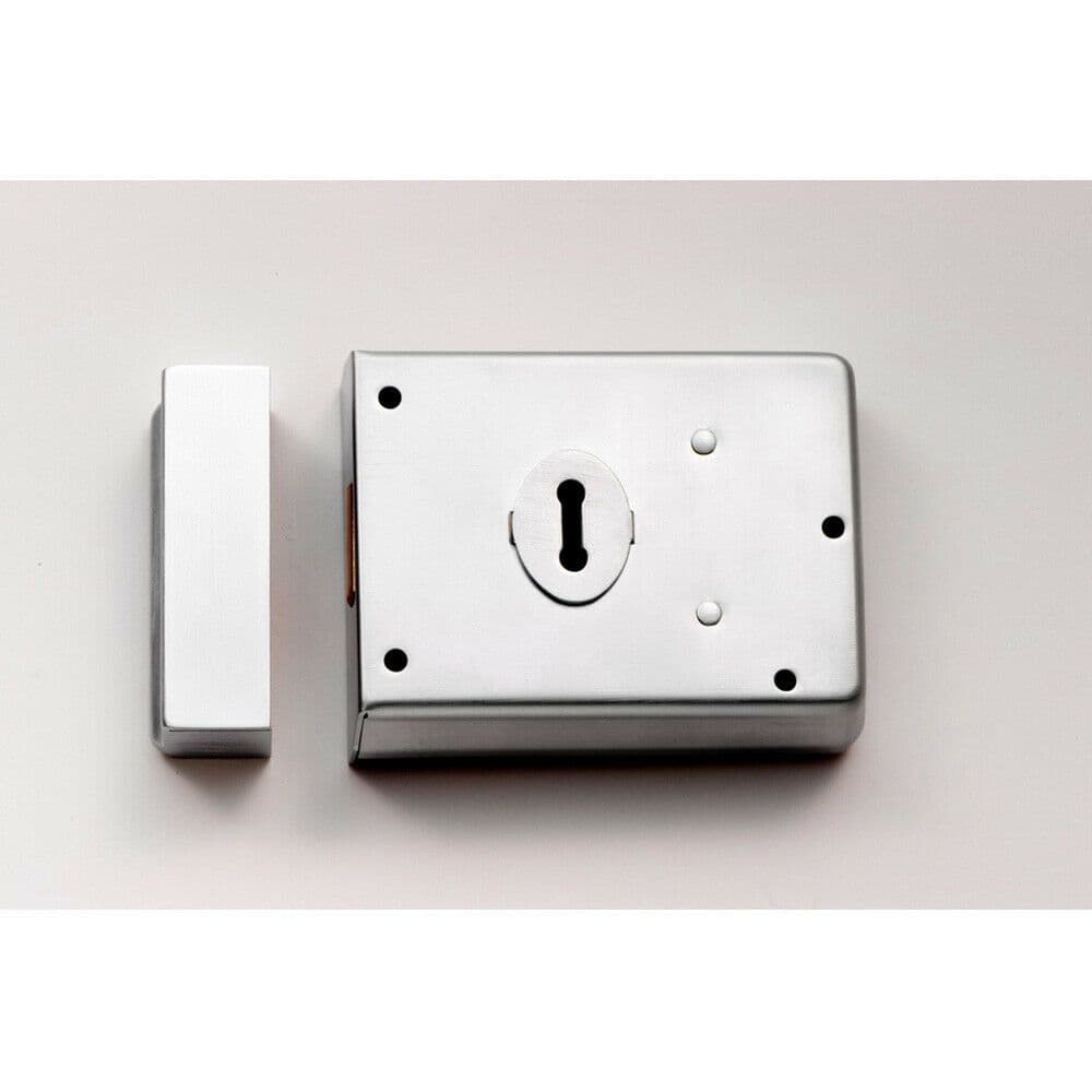 Traditional Contract Rim Deadlock 102 x 76mm Polished Chrome Door Latch