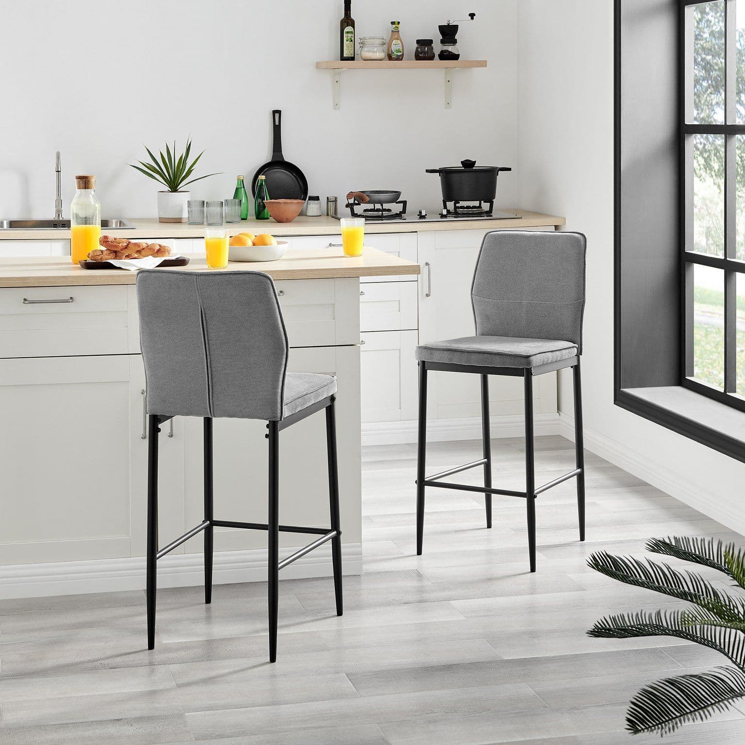 Nika Set 2 Fabric Legs Bar Chair