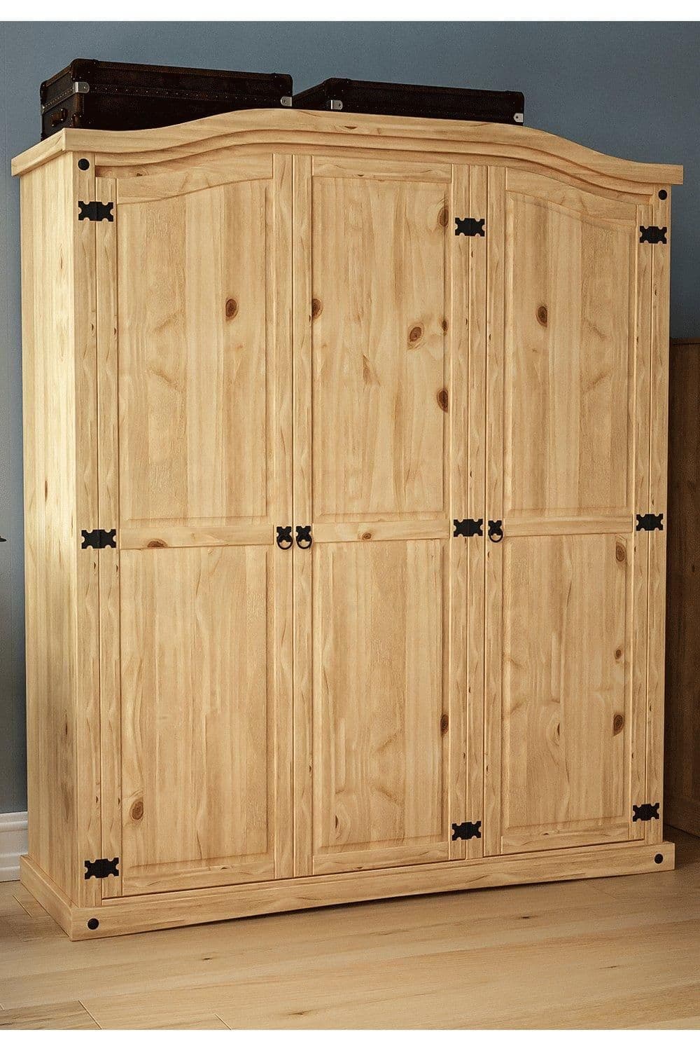 Vida Designs Corona 3 Door Wardrobe Storage Bedroom Furniture 1780 x 1500 x 500 mm