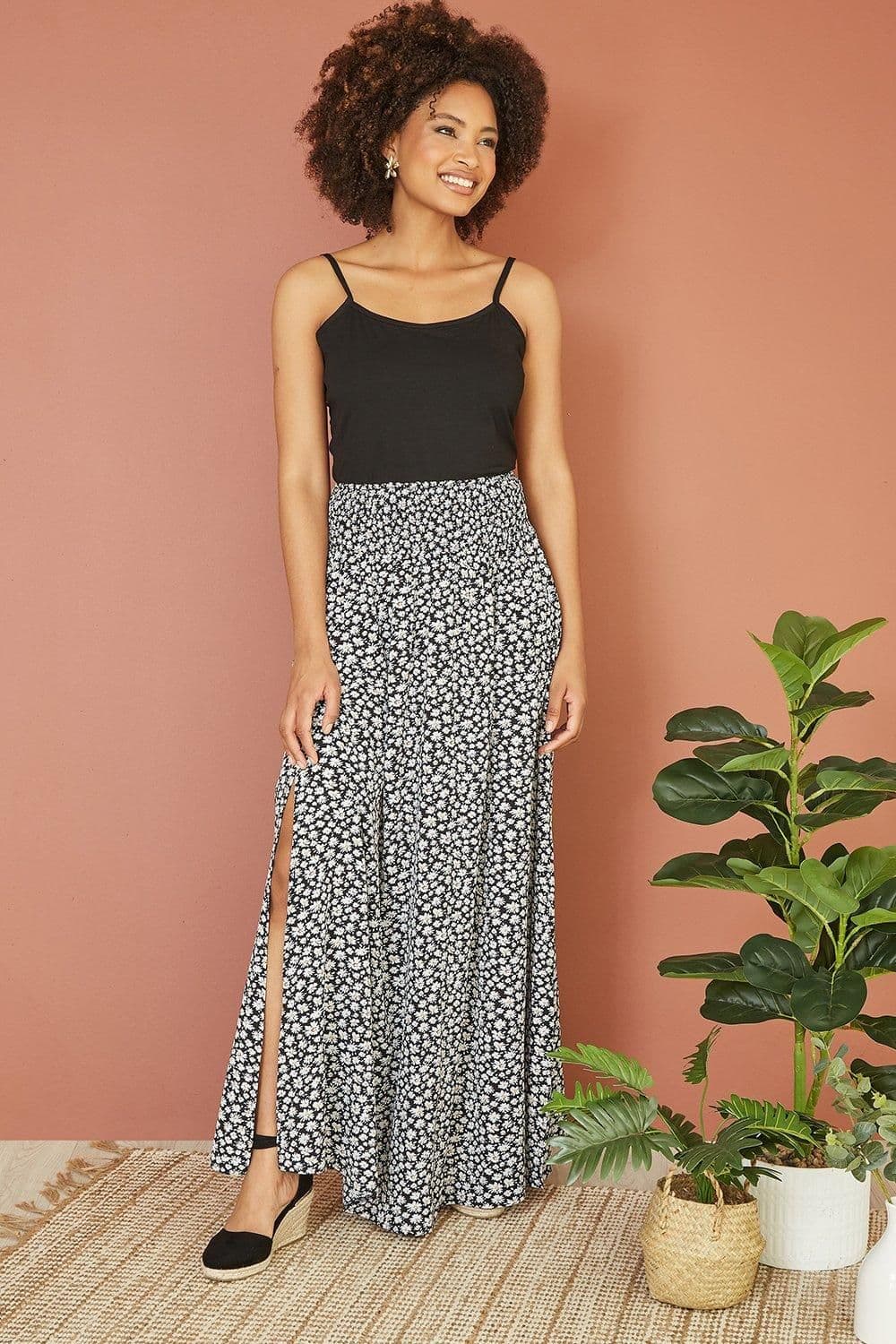 Daisy Print Ruched Waist Maxi Skirt Split Hem