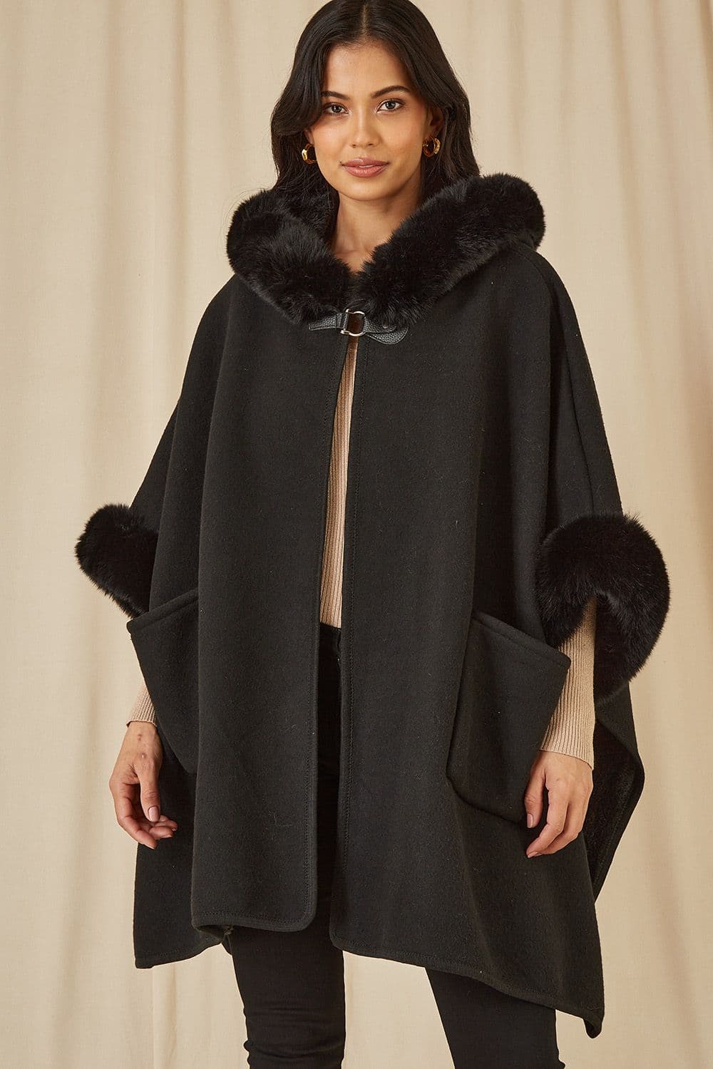 Yumi Women's Black Cape With Luxe Fur Trim & Lining | Size: S/M