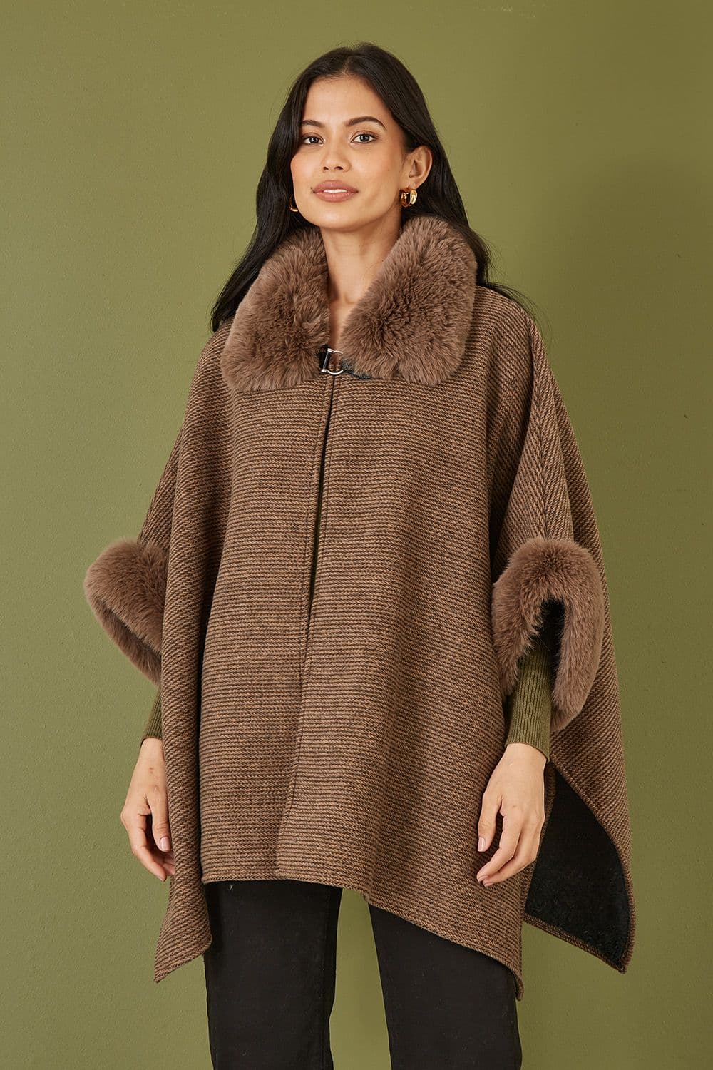 Yumi Women's Brown Cape With Luxe Fur Trim & Lining | Size: S/M